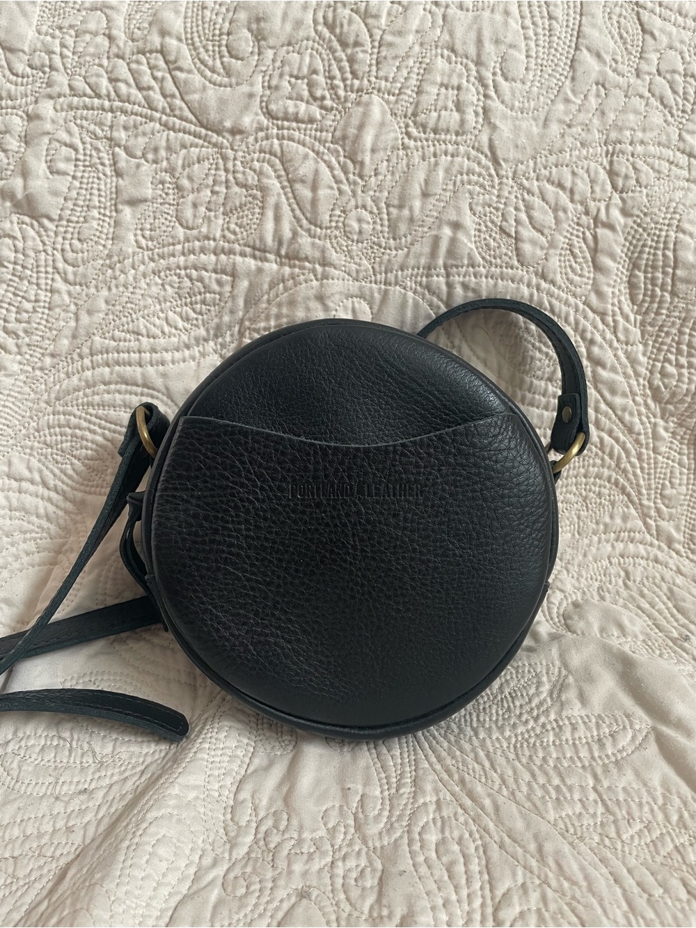 Portland Leather Circle Crossbody Bag - Black